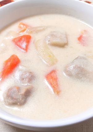牛乳1本使用☆市販のルゥで超濃厚シチュー-レシピのメイン写真