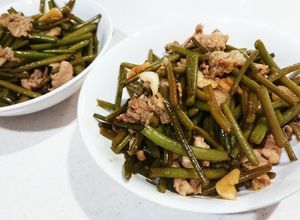 芋づると豚肉のニンニク醤油炒め！-レシピのメイン写真