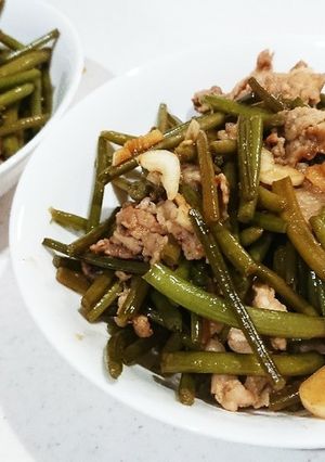 芋づると豚肉のニンニク醤油炒め！-レシピのメイン写真