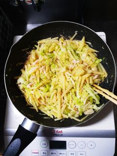 キャベじゃがハムの炒め物-レシピのメイン写真