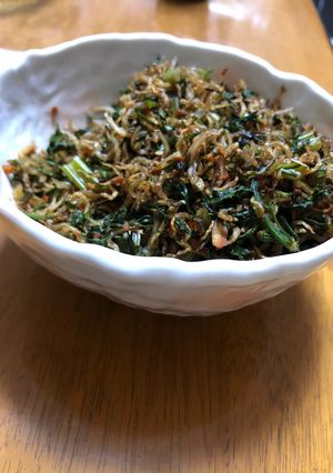 人参の葉っぱとちりめんじゃこの炒め物-レシピのメイン写真