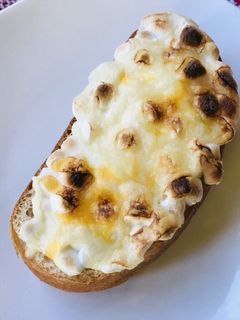 マシュマロ&チーズのフォカッチャトースト-レシピのメイン写真