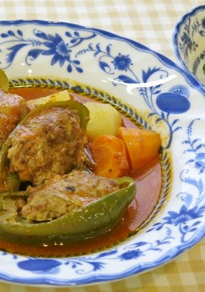 ピーマンの肉詰めトマト煮込み-レシピのメイン写真