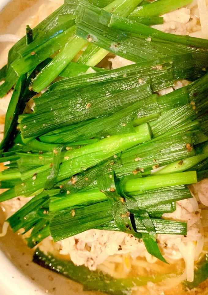 もやしとニラと豚しゃぶ肉の重ね蒸し煮-レシピのメイン写真