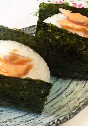 Salmon rice balls-レシピのメイン写真