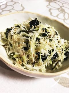 海苔が決め手!キャベツと塩昆布の和え物-レシピのメイン写真