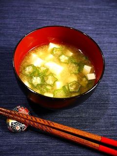 簡単!オクラと豆腐のお味噌汁-レシピのメイン写真