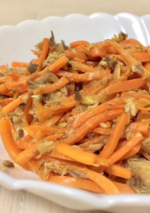 ノンオイル♪ 鯖缶にんじんしりしり-レシピのメイン写真