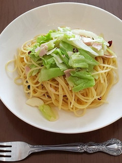 キャベツとハムのペペロンチーノ-レシピのメイン写真