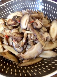 ごぼうとしいたけの甘辛煮♪-レシピのメイン写真