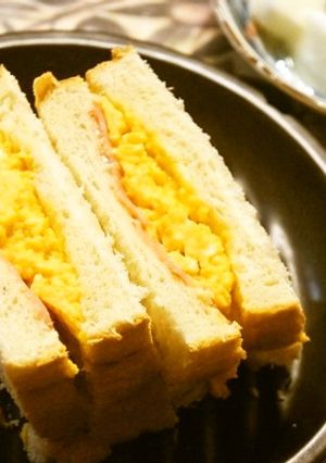 リクが止まらない♪ふわたまベーコンサンド-レシピのメイン写真