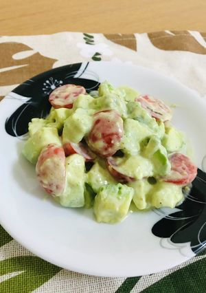 アボカドとミニトマトのカラシマヨサラダ-レシピのメイン写真