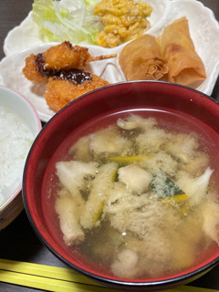 節約、カボチャの皮入りマイタケの味噌汁-レシピのメイン写真