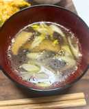 長ネギとしいたけの中華スープ