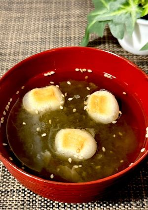 お惣菜のお供に♪とろろ昆布の簡単お吸い物-レシピのメイン写真