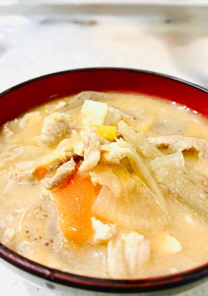 具沢山！野菜たっぷり大満足の基本の豚汁♪-レシピのメイン写真
