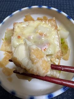 絹厚揚げ白葱チーズ焼き-レシピのメイン写真