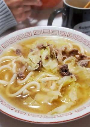 豚肉とキャベツの味噌煮込み風うどん-レシピのメイン写真
