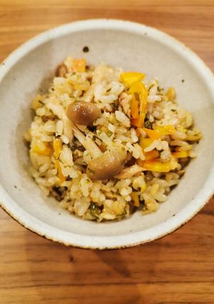 葉付きにんじんの味ご飯　(炊き込みご飯)-レシピのメイン写真