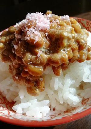 納豆好きさんへ～桜でんぶの旨味と甘味-レシピのメイン写真