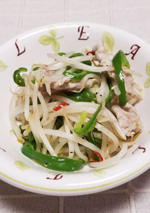 豚肉・もやし・ピーマンペペロンチーノ炒め-レシピのメイン写真