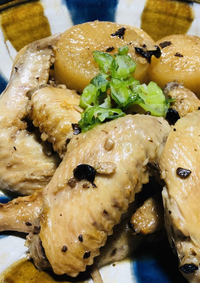 中華風☆鶏手羽と大根の煮物-レシピのメイン写真