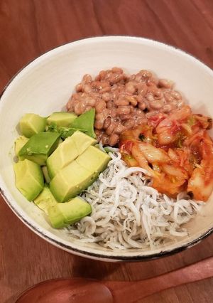納豆･しらす･アボカド･キムチ丼-レシピのメイン写真
