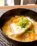 里芋とにんじんのかき玉味噌汁