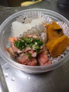 鮭ほぐし丼-レシピのメイン写真