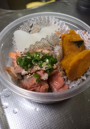 鮭ほぐし丼-レシピのメイン写真