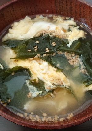 味覇で作る☆わかめと玉子のスープ☆-レシピのメイン写真