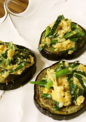 米なす☆ニラたまチーズをトッピング-レシピのメイン写真