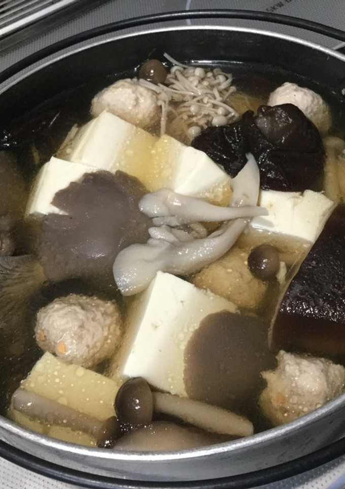 きのこが主役の湯豆腐-レシピのメイン写真