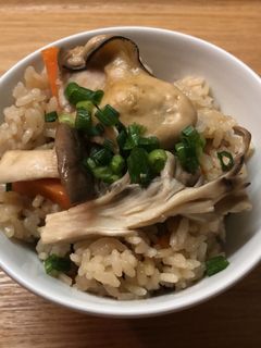 秋だね♪ 牡蠣とキノコの炊き込みご飯♪-レシピのメイン写真