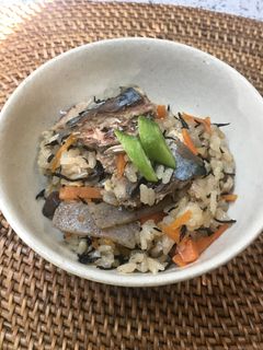 ひじきとサバ水煮の炊き込みご飯-レシピのメイン写真