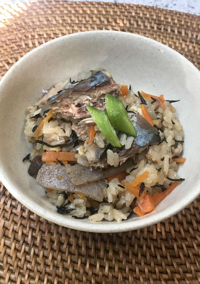 ひじきとサバ水煮の炊き込みご飯-レシピのメイン写真