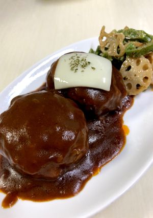 手作りデミグラで☆煮込みハンバーグ-レシピのメイン写真