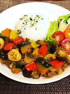 コロコロ野菜たっぷりドライカレー-レシピのメイン写真