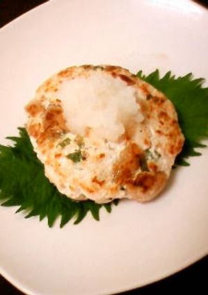 ムネ肉と梅しそのさっぱりハンバーグ-レシピのメイン写真