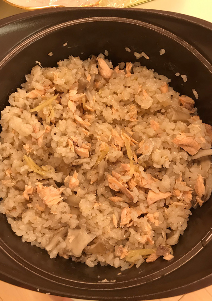 秋鮭と舞茸の炊きこみご飯☆-レシピのメイン写真