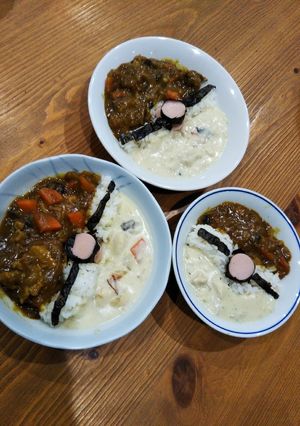 カレー＆シチューライスでモンスターボール-レシピのメイン写真