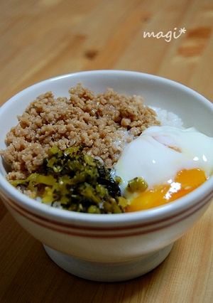 おうち食堂☆温たま高菜とりそぼろ丼。-レシピのメイン写真