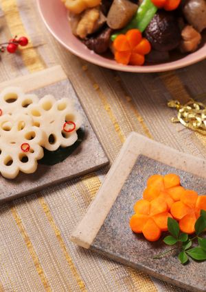 おせちに！きれいなお花の飾り切り♪-レシピのメイン写真