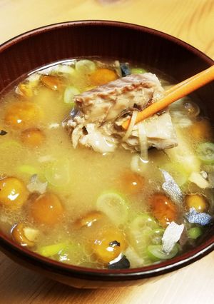 サバ缶となめこの栄養満点味噌汁♪-レシピのメイン写真