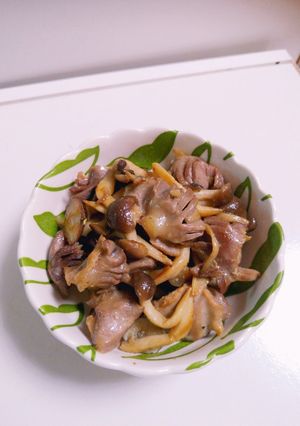 ☆しめじとずり（砂肝）の醤油バター炒め☆-レシピのメイン写真