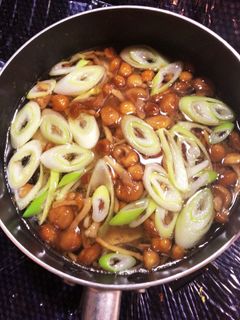 簡単すぎるなめこ豆腐のすまし汁-レシピのメイン写真