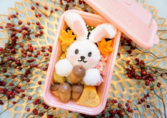 秋 どんぐりを持つウサギちゃん 弁当 by kaorin726 【クックパッド】 簡単おいしいみんなのレシピが392万品