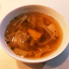 รูปของ 旦那がつくる賛否両論サバ缶スープ
