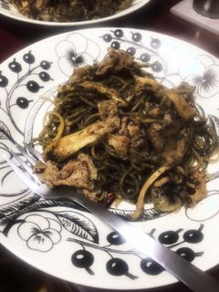 豚肉とエリンギの黒胡麻ソースパスタ-レシピのメイン写真