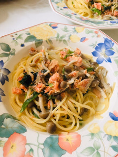 鮭と冷凍ほうれん草きのこの豆乳パスタ-レシピのメイン写真